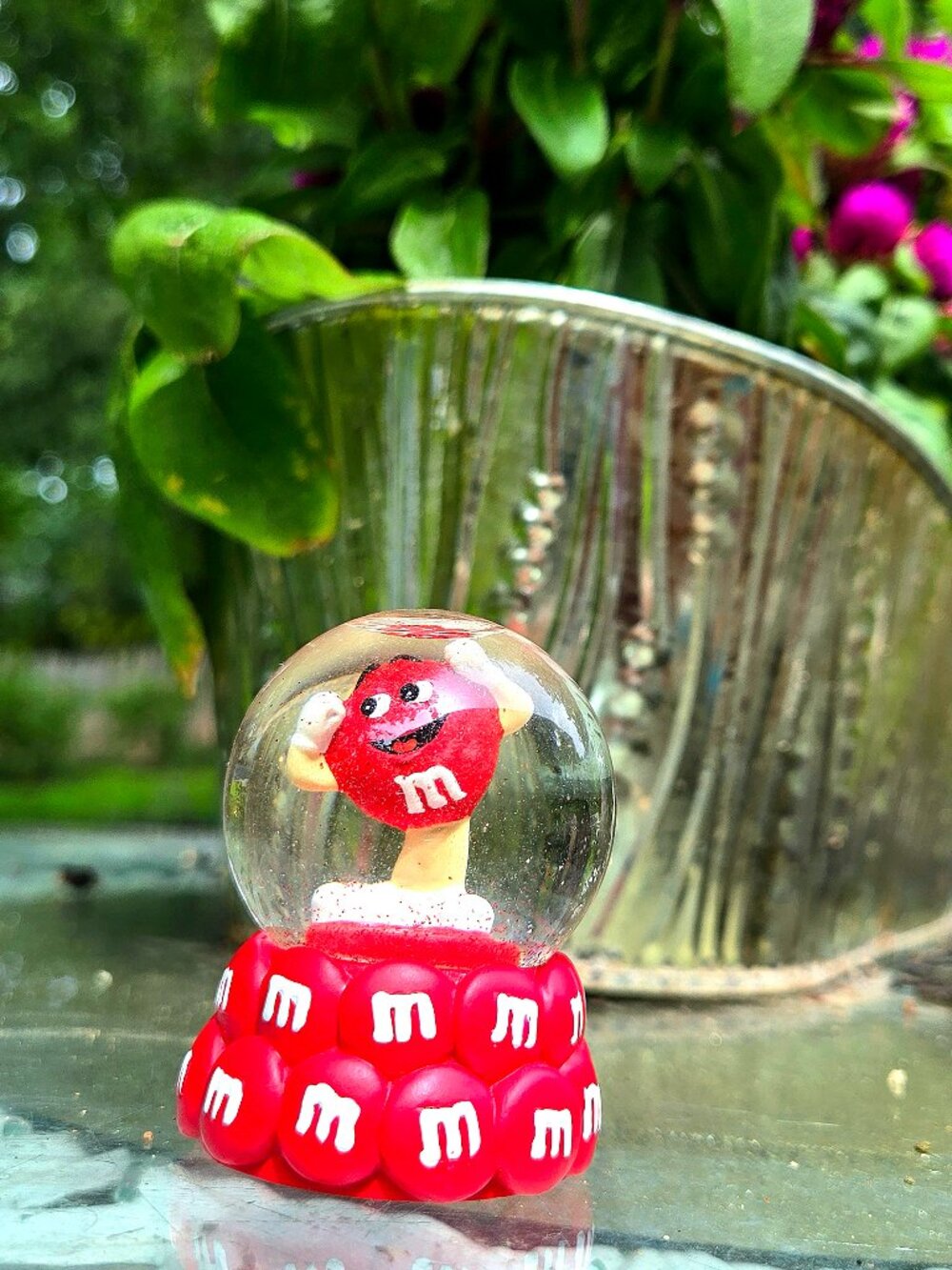 Collectors M&m snow globe